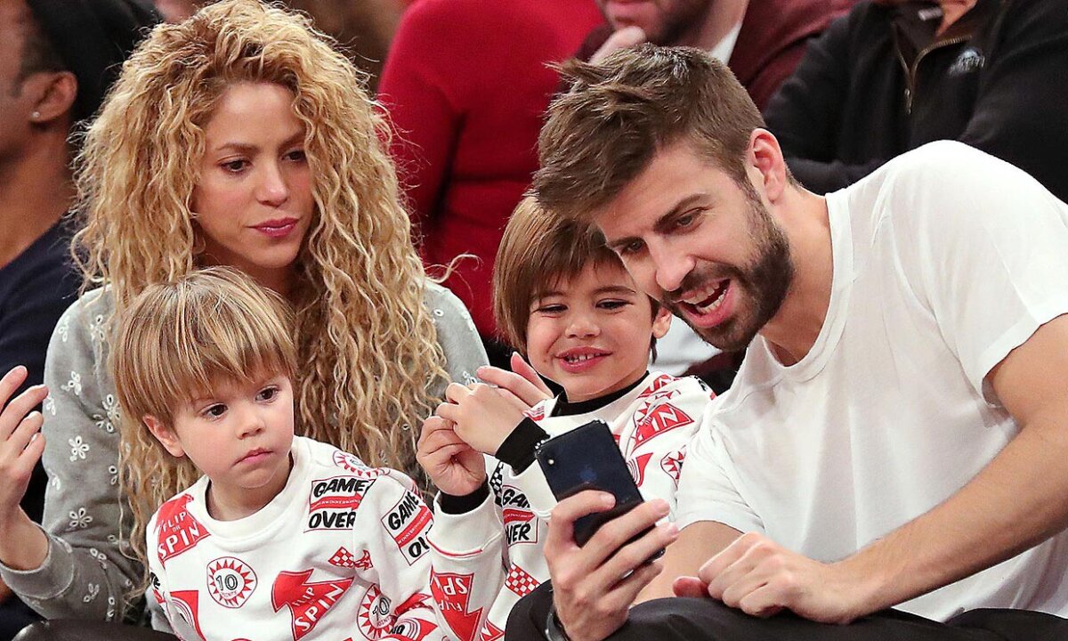 Clara Chía habría sido clave en acuerdo entre Shakira y Piqué Clara Chía habría sido la ‘voz de paz’ que aconsejó a Piqué para llegar a un acuerdo con Shakira.