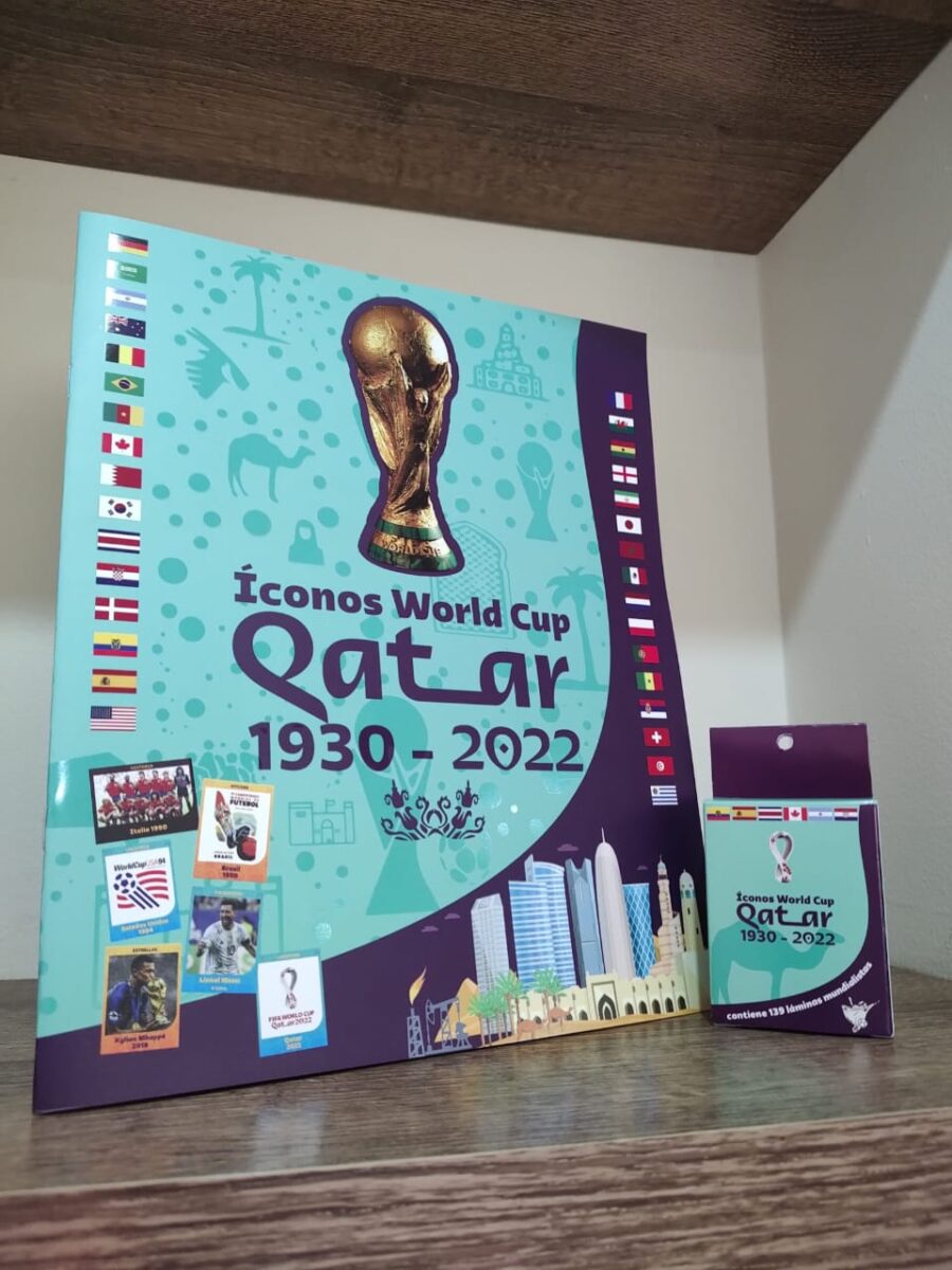 El talentoso bogotano que creó su propio álbum Panini La capital colombiana está llena de talento y gente emprendedora, como es el caso de este bogotano que creó sus propios álbumes de Panini para los aficionados que no pudieron adquirirlo y que además, quieren conocer la historia de todos los mundiales.