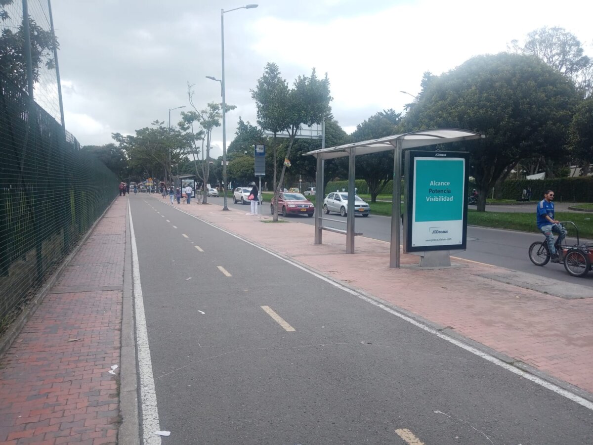 Asesinan a joven en atraco a la altura del Jardín Botánico 2 Asesinan a joven en atraco a la altura del Jardín Botánico Las escenas de robos y atracos casi que en cualquier lugar de la ciudad en las que las víctimas, además de robadas, resultan golpeadas, heridas o incluso muertas son cada vez más comunes.