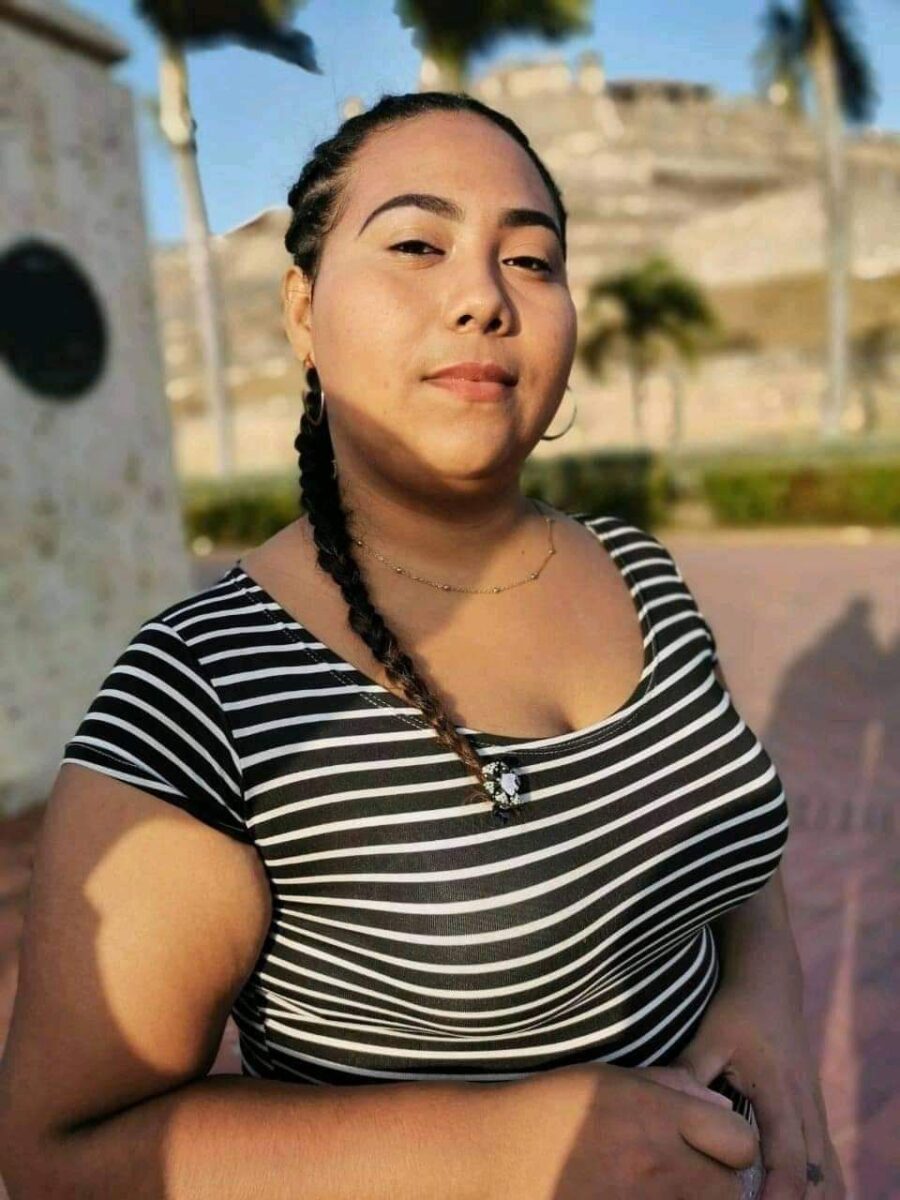 En confusos hechos asesinaron a Marianela en Rafael Uribe 1 En confusos hechos asesinaron a Marianela en Rafael Uribe Cuando llegaron los policías, el atacante ya había huido de la escena del crimen y dos personas habían resultado gravemente heridas, por lo que tuvieron que ser trasladas de urgencia al hospital de La Victoria.