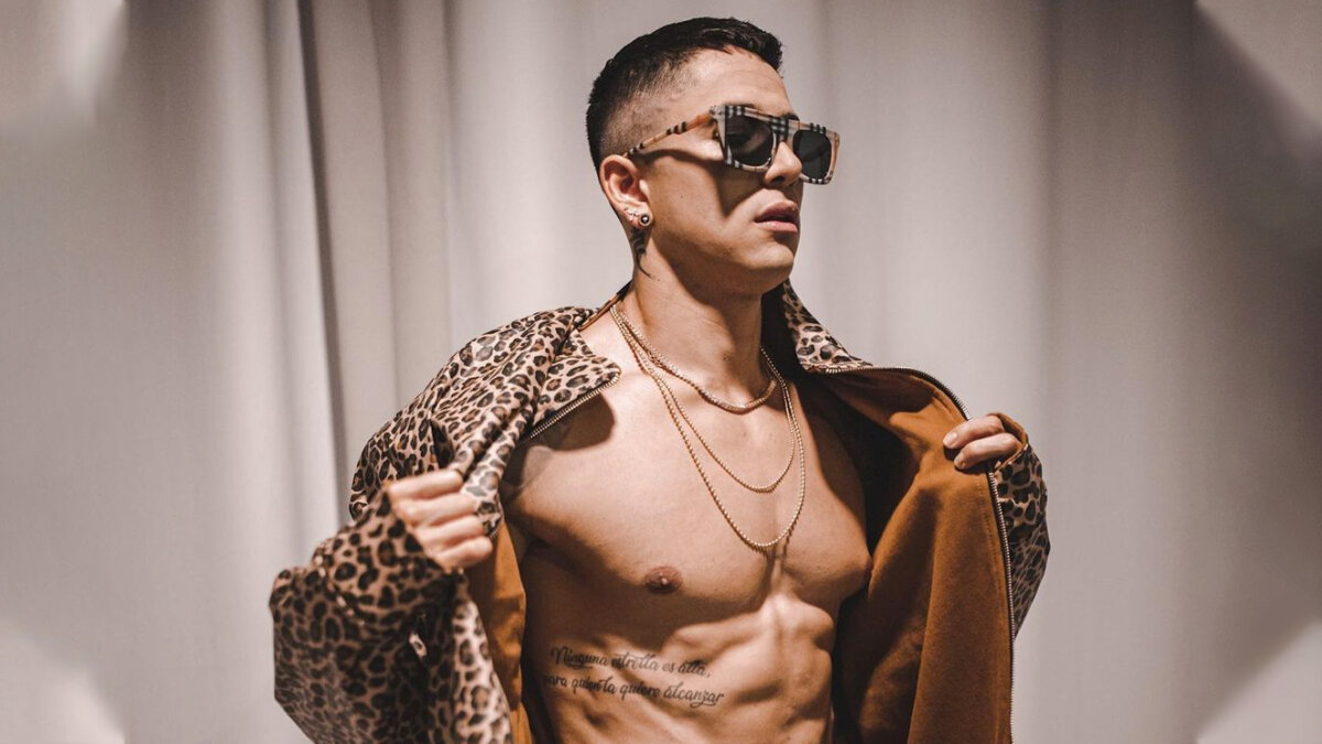 "Fue complicado": ex de Andy Rivera habló sobre su relación con el artista En una dinámica de preguntas y respuestas en Instagram, Danniela Duque, la expareja de Andy Rivera, rompió el silencio y aclaró los rumores que había sobre su relación y su hija con el artista.