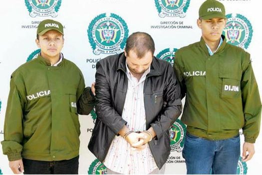 Este es el hombre asesinado en Mazurén Como Claudio Javier Silva Otálora fue identificado el hombre asesinado a fusil la mañana de este viernes al interior de un vehículo en el sector de Mazurén (Suba), al norte de la capital, justo cuando estaba hablando con un amigo.