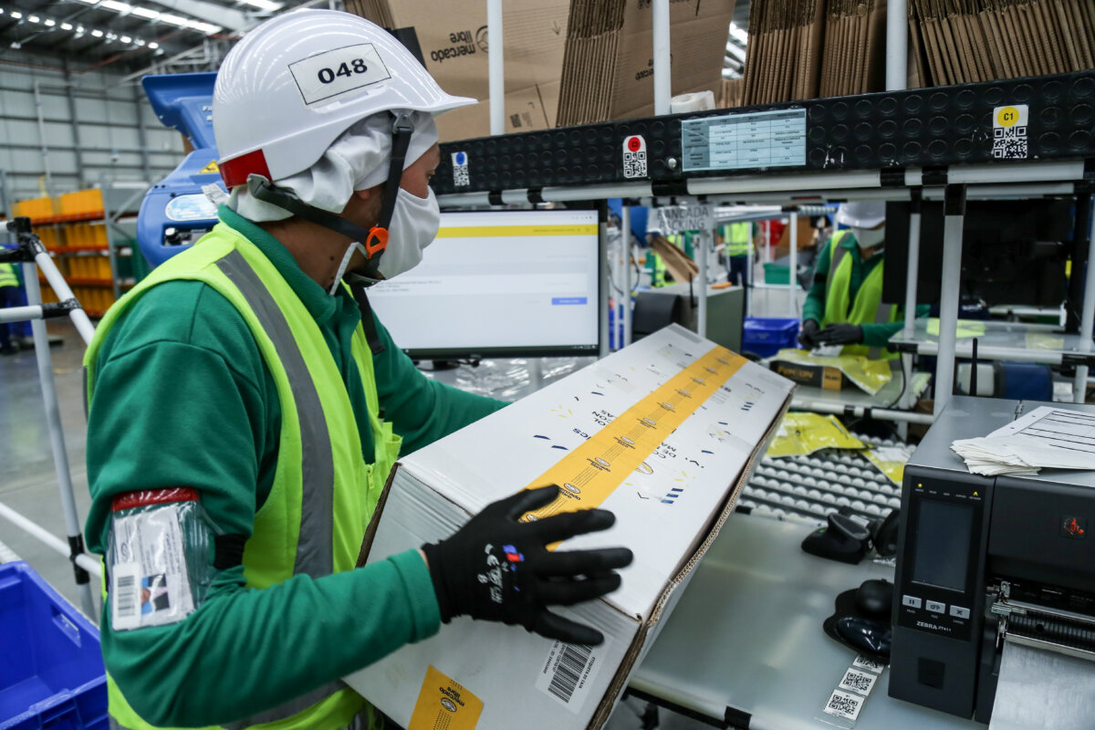 Semana de Black Friday: así es cómo podrá aprovechar las ofertas 3 Semana de Black Friday: así es cómo podrá aprovechar las ofertas Estados Unidos cada año celebra el Día de Acción de Gracias, un espacio para agradecer por el año que está a punto de terminar, pero, adicionalmente, tradicionalmente un día después se celebra el Black Friday.
