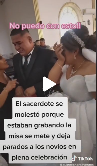 ¡Insólito! Cura se salió de misa de matrimonio porque lo estaban grabando 1 ¡Insólito! Cura se salió de misa de matrimonio porque lo estaban grabando La extraña reacción del cura se dio en una capilla de México, y el video de su reacción se volvió viral como era de esperarse, pues ya sabemos que las redes sociales son el lugar perfecto para que este tipo de videos curiosos tengan su lugar y lleguen a millones de personas en el mundo.