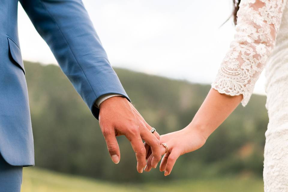 Guarde estos consejos para una boda perfecta Por eso los matrimonios son eventos muy cuidados y que todo salga bien depende básicamente de estar muy atento a los detalles y dejar todo organizado previamente al gran evento, para poder disfrutar de esas anheladas horas de festejo.&nbsp;