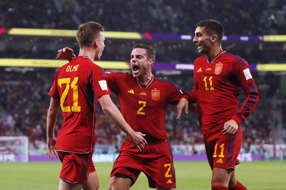 Paliza mundial a la Costa Rica de Luis F. Suárez España hundió 7-0 a Costa Rica este miércoles, con un doblete de Ferran Torres, en su arranque en el Mundial de Catar en el estadio Al Thumama de Doha para encabezar el grupo E.