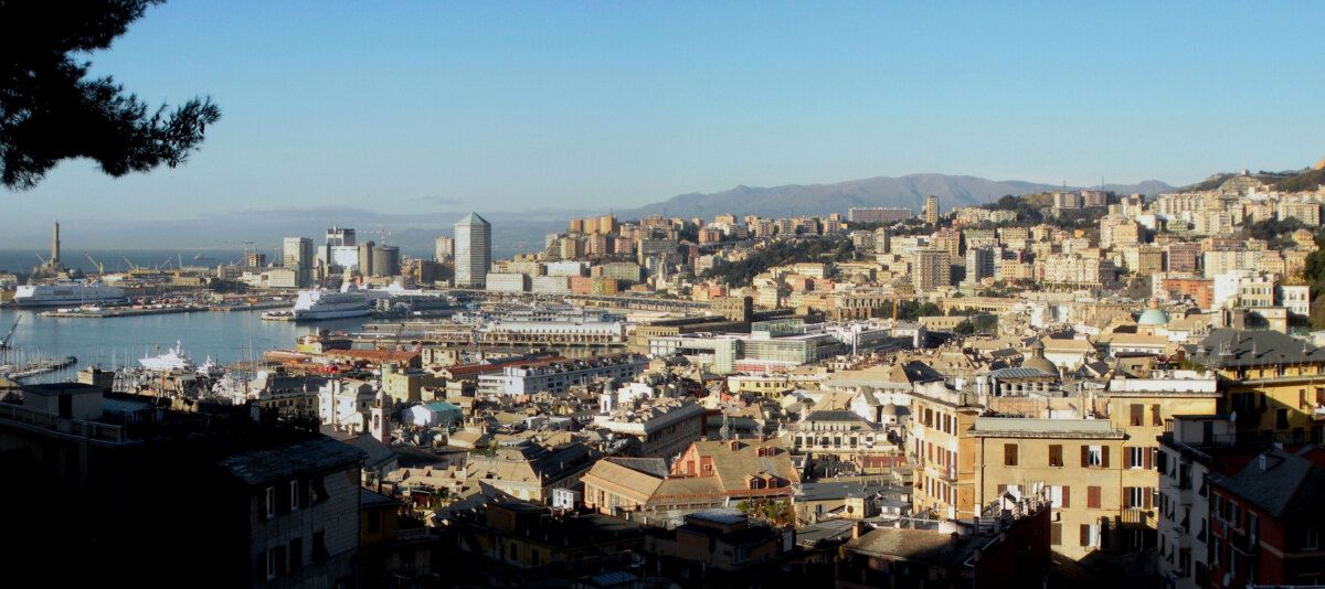 Infame: mató a un hombre con una flecha desde su ventana porque hacía ruido 8 Infame: mató a un hombre con una flecha desde su ventana porque hacía ruido Un trágico suceso se registró este miércoles en la ciudad de Génova (Italia), cuando en un hecho infame un ciudadano murió tras haber sido impactado por una flecha que un sujeto disparó desde su ventana.