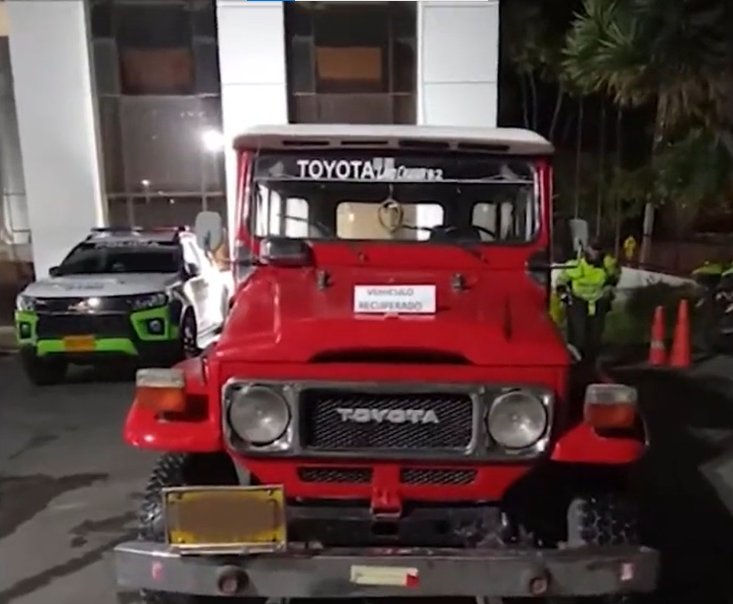Capturan al bandido señalado de varios robos de vehículos en Usaquén 1 Capturan al bandido señalado de varios robos de vehículos en Usaquén En las últimas horas, la Policía Metropolitana de Bogotá, logró la captura de un bandido que se dedicaba al robo de vehículos en la localidad de Usaquén, norte de Bogotá.