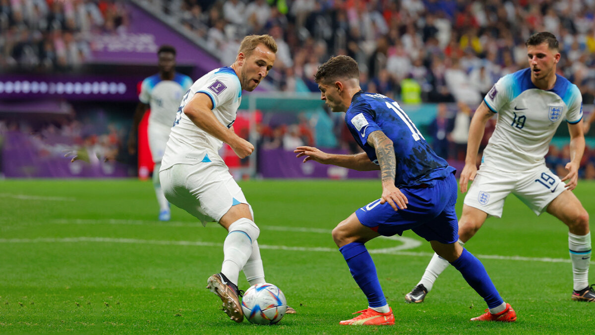 Sin goles empató Inglaterra y Estados Unidos 2 Sin goles empató Inglaterra y Estados Unidos Tras un espectacular debut, Inglaterra ofreció el viernes su versión más pragmática para asegurar un empate 0-0 ante una mejorada Estados Unidos con el que pone un pie en los octavos de final de Catar-2022.