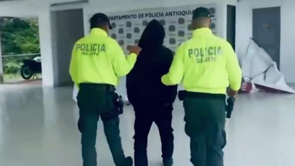 Por cinco asesinatos judicializaron a un joven de 15 años 1 Por cinco asesinatos judicializaron a un joven de 15 años Además, la Fiscalía trata de establecer si este jovencito participó en otras 6 muertes violentas ocurridas también en El Bagre.