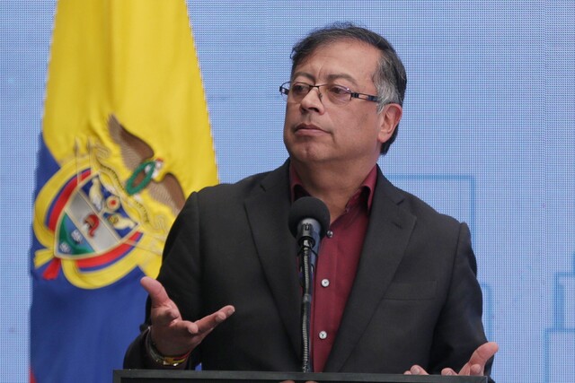 Petro busca que el arriendo, comida, transporte y servicios no suban en 2023, ¿cómo? El pasado jueves 15 de diciembre, se conoció el aumento que tendrá el SMLV (salario mínimo legal vigente) para el año 2023 y, aunque esta es la alza más alta en los últimos años,&nbsp;hay un trasfondo que preocupa y que el presidente Gustavo Petro no desconoce.