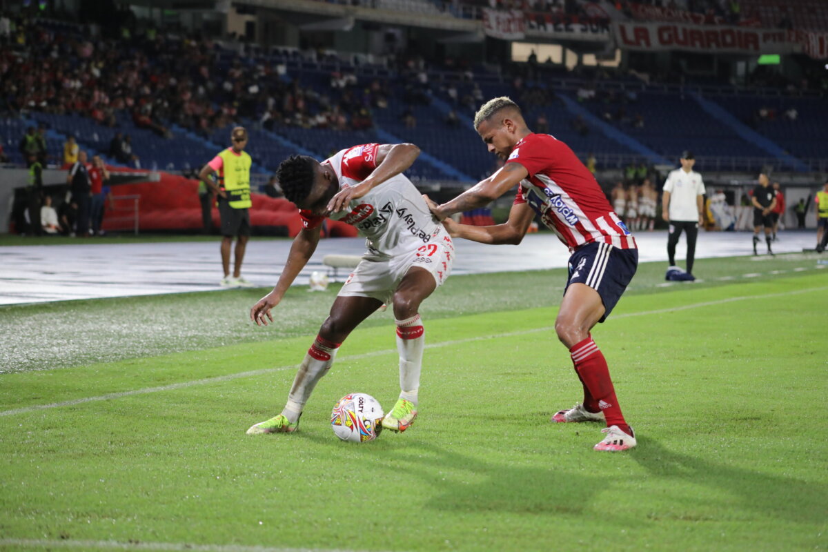 El triunfazo de Santa Fe eliminó a Junior Independiente Santa Fe derrotó este miércoles 3-2 al Junior en Barranquilla en el estadio Metropolitano y sumó tres puntos valiosos en la lucha por alcanzar la final de la Liga BetPlay II-2022.
