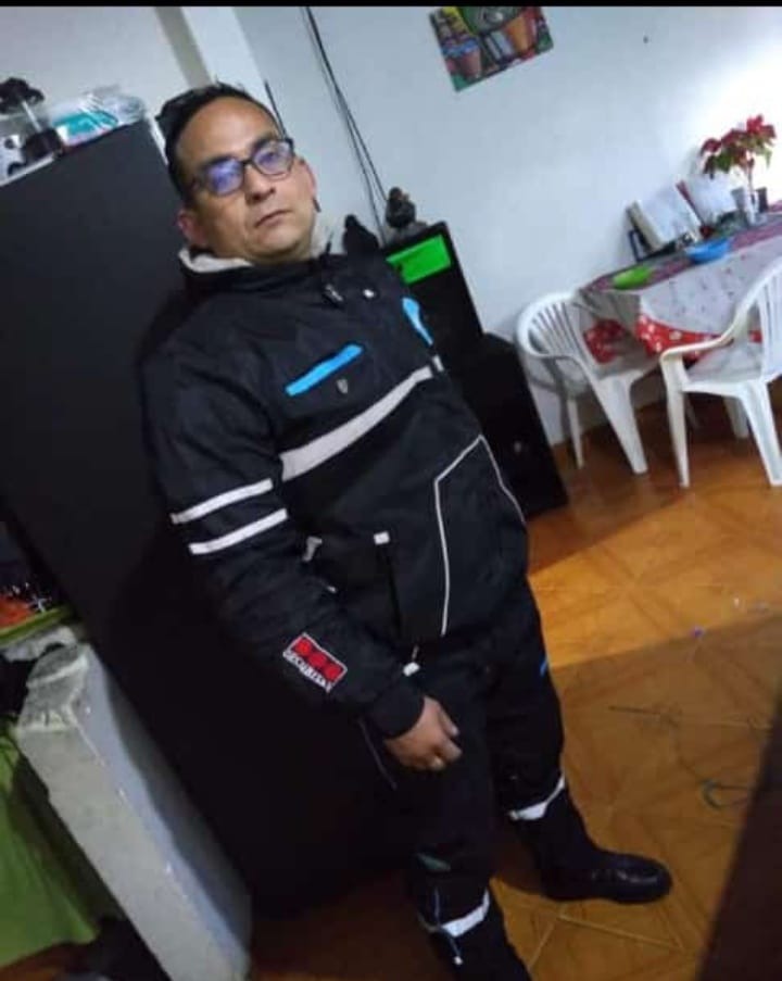En video: momento en que los vigilantes fueron sepultados en La Calera Las fuertes lluvias en Cundinamarca han causado grandes estragos y han cobrado la vida de varios ciudadanos. La más reciente situación se presentó este fin de semana, cuando dos vigilantes fueron sepultados por una avalancha.