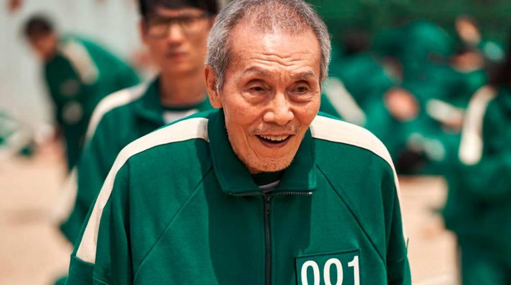 Actor de ‘El Juego del Calamar’ es acusado de abuso sexual El veterano actor O Yeong-su, conocido globalmente por su papel del anciano en la serie de&nbsp;Netflix ‘El Juego del Calamar’ (‘Squid Game’),&nbsp;fue acusado formalmente por la Fiscalía surcoreana&nbsp;por supuestamente&nbsp;tocar de manera inapropiada a una mujer, informó hoy la agencia&nbsp;Yonhap.