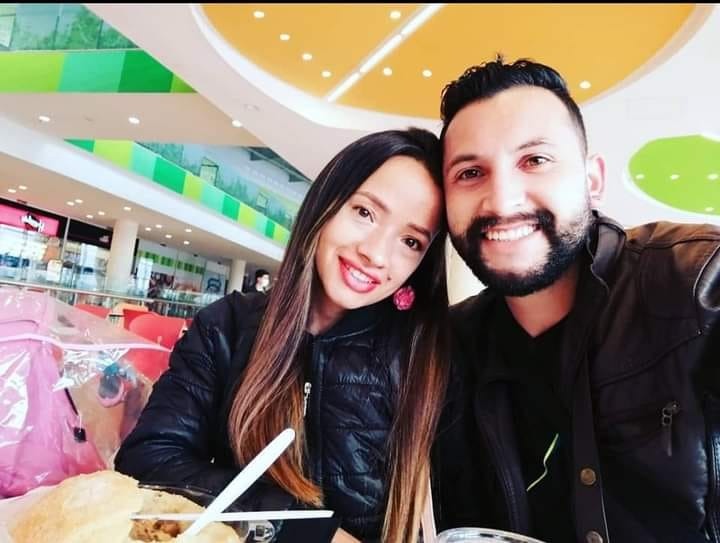 A la cárcel sujeto que torturó y asesinó a Leidy Carolina en Bosa La víctima fatal de este hecho fue una mujer de 33 años, identificada como Leidy Carolina Navarrete, quien se encontraba al interior de su vivienda la madrugada del 23 de diciembre, cuando su expareja llegó hasta allí y comenzó a violentarla.