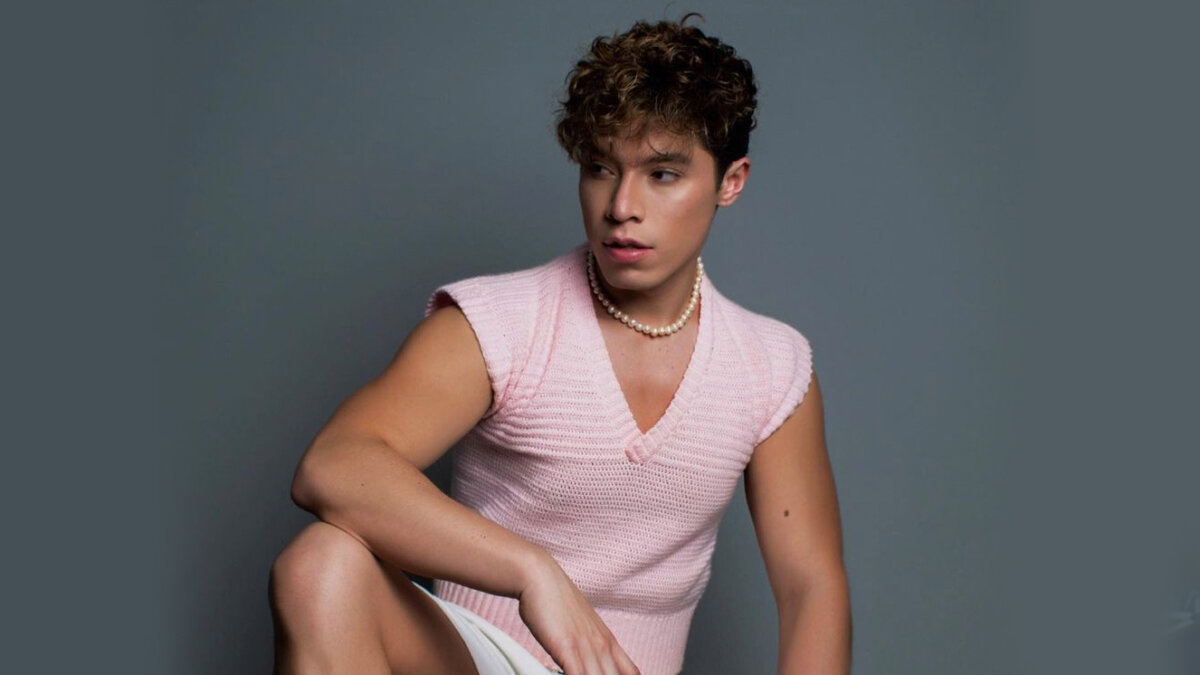 Boletean a influencer por no querer pagar la cuenta en un bar 10 Boletean a influencer por no querer pagar la cuenta en un bar Un usuario de Twitter boleteó a un influencer colombiano por "engañarlo" para consumir comida y trago en su bar de manera gratis. El indignado hombre denunció que el mismo creador de contenido lo contacto para proponerle el canje que nunca cumplió.