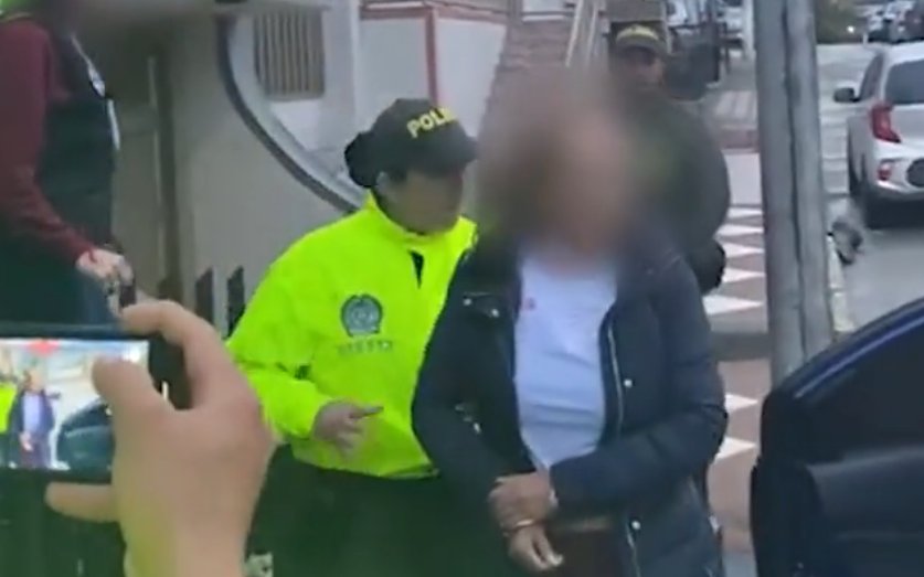Desmantelan red de explotación sexual que desde Colombia operaba en Francia Doce personas fueron detenidas esta semana en Francia, España y Colombia en una inédita operación transatlántica para desmantelar una red de proxenetismo que explotaba sexualmente al menos a medio centenar de mujeres latinoamericanas en ciudades francesas.