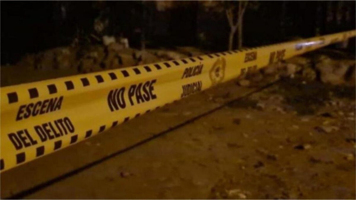 Masacre en Colombia: 5 jóvenes fueron asesinados 5 Masacre en Colombia: 5 jóvenes fueron asesinados Una nueva masacre se presentó este miércoles en Colombia, en hechos que son materia de investigación, cinco jóvenes que se encontraban en una casa reunidos fueron ultimados por unos sicarios.