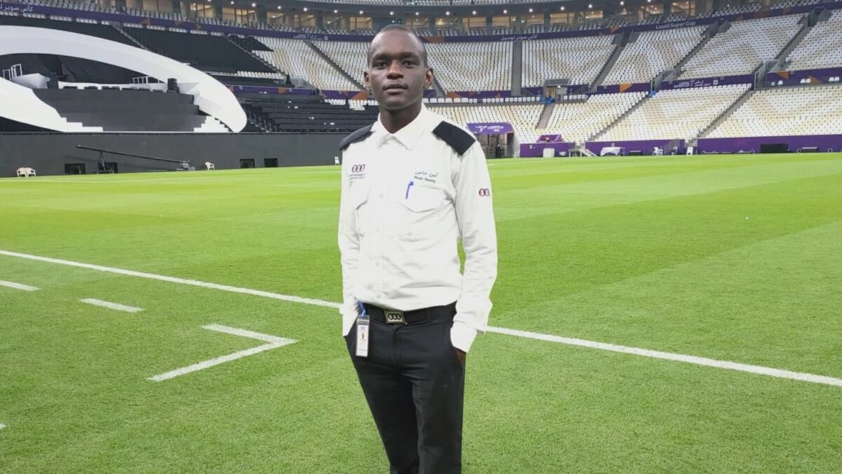 Murió guarda de seguridad en Catar tras fuerte caída en el estadio Lusail 1 Murió guarda de seguridad en Catar tras fuerte caída en el estadio Lusail Un guarda de seguridad falleció por una caída grave durante su turno de trabajo en el estadio Lusail, uno de los recintos del Mundial 2022 en Catar.
