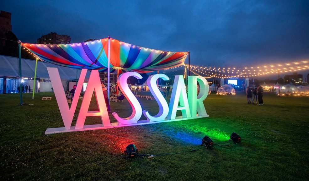Vassar vendrá con muchos más metros cuadrados de feria en Bogotá 6 Vassar vendrá con muchos más metros cuadrados de feria en Bogotá Bogotá se encuentra en plena temporada de ferias. Inició Expoartesanías en Corferías, así como la Feria Eva en el Parque de la 93, y ahora, en el Parque Country, una edición más de Vassar.
