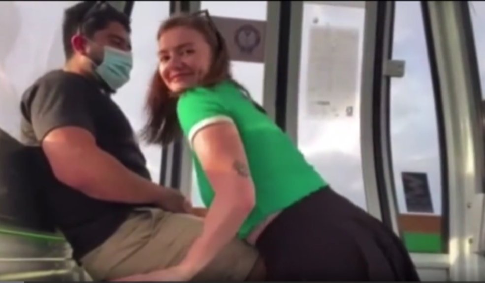 Infames grabaron video para adultos en cabina del Metrocable de Medellín 1 Infames grabaron video para adultos en cabina del Metrocable de Medellín Hay indignación entre los ciudadanos de Medellín, pues recientemente se conoció que una de las cabinas del Metrocable (durante el trayecto Santo Domingo - Arví), se usó para grabar un video para adultos.