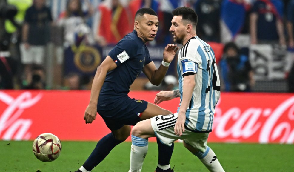 Messi y su combo se llevan su tercera Copa del Mundo 3 Messi y su combo se llevan su tercera Copa del Mundo Arrancó la gran final del Mundial y estará a manos de las grandes Selecciones de Argentina y Francia, donde la albiceleste se llevó la victoria en la definición de penales.