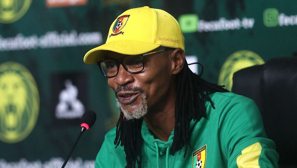 Jugadores que ahora se gozan el mundial como técnicos 4 Jugadores que ahora se gozan el mundial como técnicos Participar de un Mundial como futbolista es algo que solo le corresponde disfrutar a unos privilegiados. Sin embargo, repetir dosis mundialista como jugador y técnico, es nivel Dios, algo que solo pocos hombres han logrado. En Catar hay 9 ‘profes’ que saben como hacerlo.