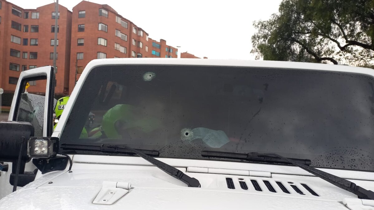 ¡Última hora! Sicariato en Suba deja un niño herido 1 ¡Última hora! Sicariato en Suba deja un niño herido En las últimas horas se conoció que cerca de la calle 98 con Avenida Boyacá, sentido sur-norte, se registró un sicariato en plena vía pública.