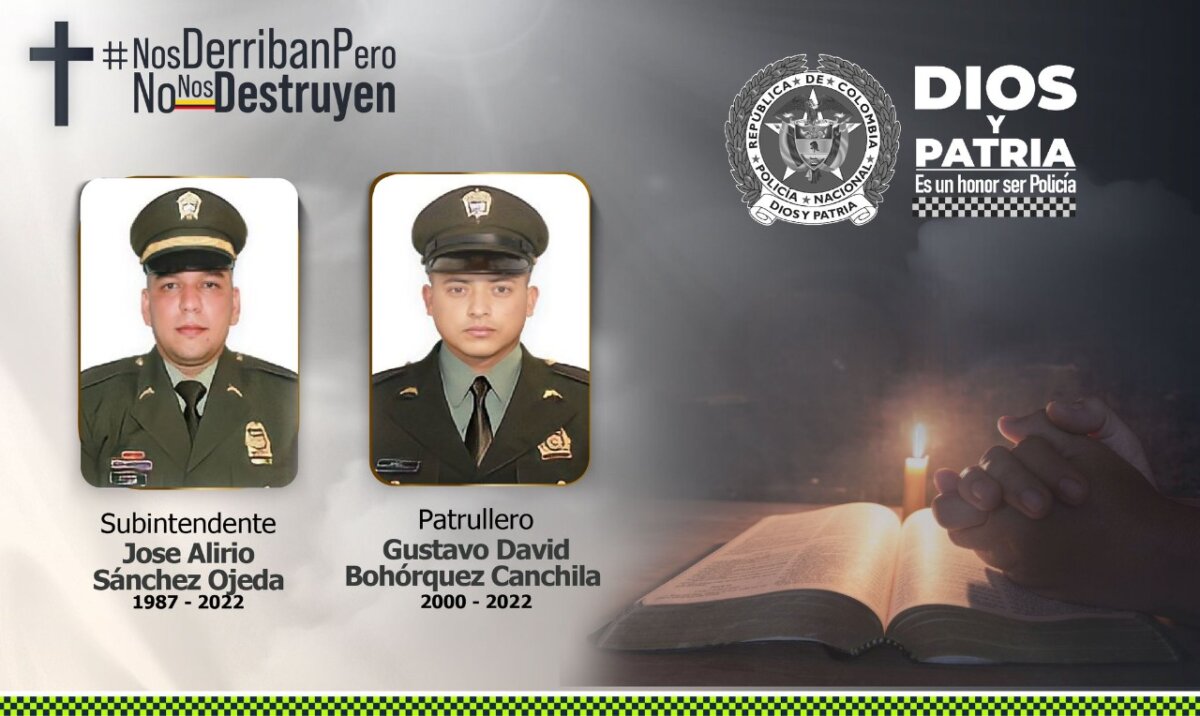 Ofrecen $200 millones por asesinos de 2 policías en Bogotá 1 Ofrecen $200 millones por asesinos de 2 policías en Bogotá El comandante de la Policía de Bogotá, general Carlos Fernando Triana, ofreció una recompensa de hasta 200 millones de pesos por información que permita dar con el paradero de los asesinos de dos policías en Bogotá, en medio de una balacera mientras perseguían a unos delincuentes.