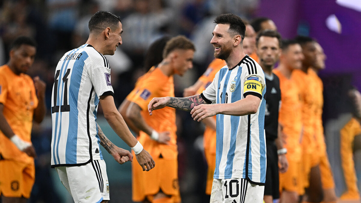 Argentina, gracias a su arquerazo, derrotó en penales a Países Bajos y está en 'Semis' Argentina&nbsp;se clasificó a semifinales del Mundial de Catar-2022 tras derrotar Países Bajos en los penales (4-3), después de que el tiempo reglamentario y la prolongación terminaran en empate (2-2).