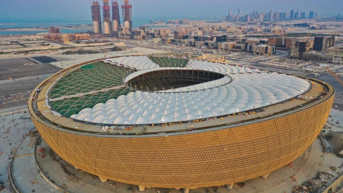 Murió guarda de seguridad en Catar tras fuerte caída en el estadio Lusail 6 Murió guarda de seguridad en Catar tras fuerte caída en el estadio Lusail Un guarda de seguridad falleció por una caída grave durante su turno de trabajo en el estadio Lusail, uno de los recintos del Mundial 2022 en Catar.