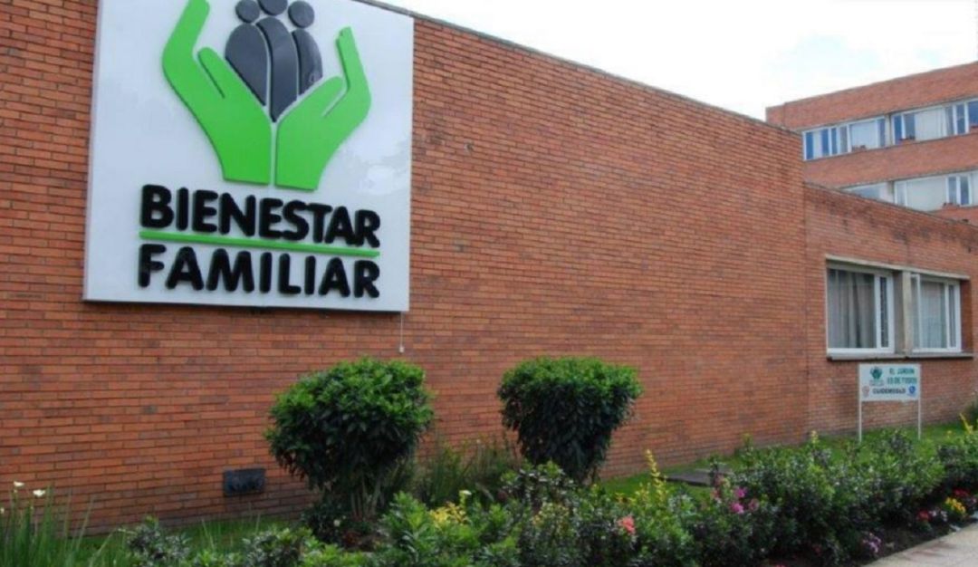 Icbf denuncia a operador privado por mal uso de recursos de la niñez 1 Icbf denuncia a operador privado por mal uso de recursos de la niñez El Instituto Colombiano de Bienestar Familiar (ICBF) instauró una denuncia penal contra un operador por presuntas irregularidades en el uso de los recursos destinados a los niños, niñas y adolescentes colombianos.