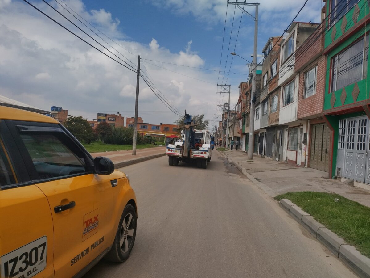 Misterioso asesinato de Cristian en Suba Entre las calles de la localidad de Suba se puede sentir el luto por el cual está atravesando la comunidad del barrio La Gaitana, luego de que se conociera que Cristian Felipe Rojas, de tan solo 19 años, fuera asesinado bajo circunstancias que aún no están claras para la familia del hoy difunto.