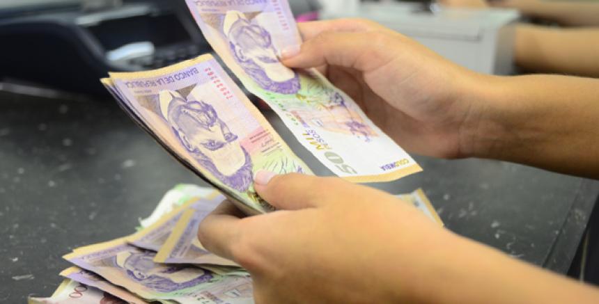 Párele bolas a la liquidación de la prima de servicios Los trabajadores del país reciben por esta época del año una buena noticia para su bolsillo como lo es el pago de la prima de diciembre.