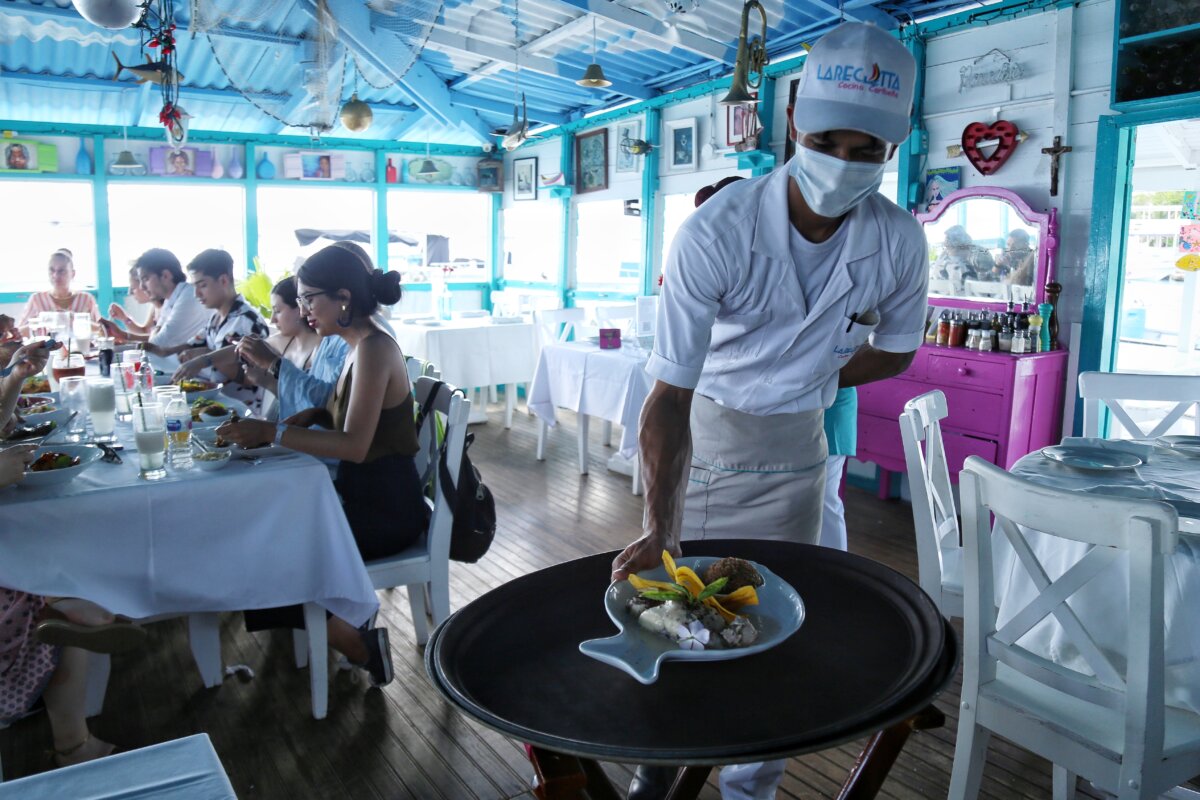 Turismo: se espera que al país lleguen más de 5 millones de extranjeros en 2023 1 Turismo: se espera que al país lleguen más de 5 millones de extranjeros en 2023 Las cifras del turismo en Colombia estimada para el próximo año son un buen síntoma para la economía del país, y sobre todo para los habitantes de algunas, donde los turistas extranjeros.