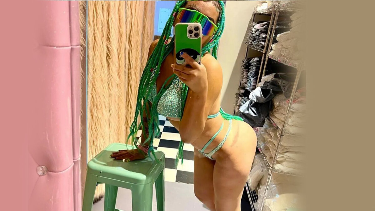 Yina Calderón posó en diminuto bikini y le llovieron críticas "No se la comen ni jugando parqués". Así, de este calibre, fueron los comentarios que recibió Yina Calderón por posar con un pequeño vestido de baño, dejando a la vista sus glúteos y sus múltiples cicatrices por las cirugías estéticas que se ha realizado.