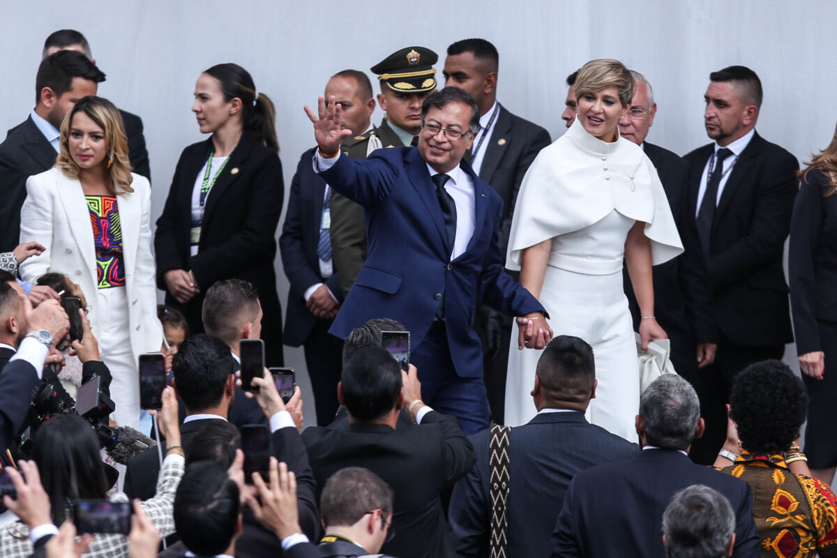 Hija de Petro reveló la condición de salud del presidente 1 Hija de Petro reveló la condición de salud del presidente Colesterol alto, alto grado de estrés y cansancio represado, es el cuadro médico por el que está pasando el presidente de la República, Gustavo Petro, lo cual le ha llevado a que incumpla varias citas importantes, entre ellas un asenso de militares.