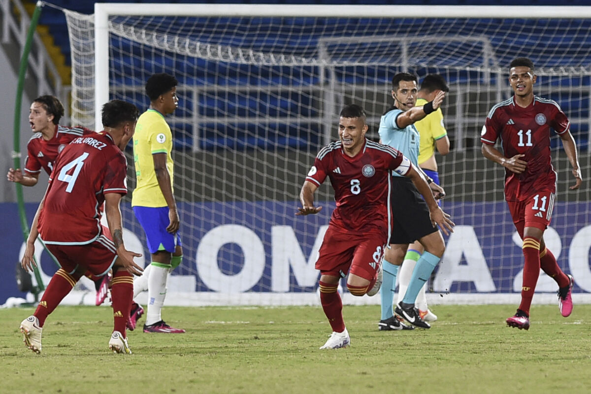 El Pascual Guerrero estará a reventar para el juego Colombia Vs. Argentina Lleno total para el partido de este viernes entre la Selección Colombia y Argentina, que entregará el tercer clasificado por el Grupo A al hexagonal final del Suramericano Sub 20 masculino de fútbol.