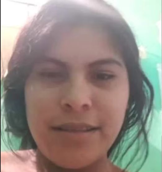 El infierno de una ecuatoriana que se enamoró por redes de un colombiano Andrea Maribel Guapulema Moya es una ecuatoriana de 20 años que conoció el amor a través de las redes sociales, sin saber que estaba dando el primer paso para vivir un verdadero infierno.