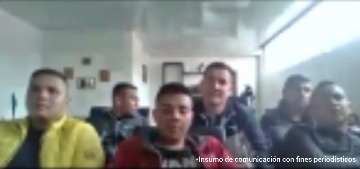 Envían a la cana a policías acusados de extorsionar comerciantes en Bogotá  Un juez de Control de Garantías envió a la cárcel a seis policías: un subteniente y cinco patrulleros por el delito de secuestro extorsivo.