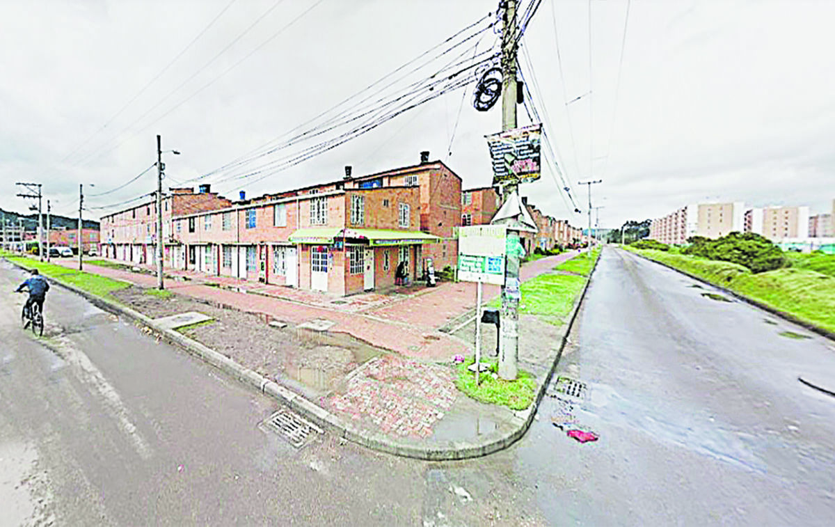 Menor de 17 años murió en un ataque sicarial Violenta tarde de viernes en el municipio de Madrid. Pasado el mediodía de ayer, un joven de apenas 17 años fue asesinado en un concurrido sector residencial del municipio, luego de que un sicario le propinara cuatro disparos.