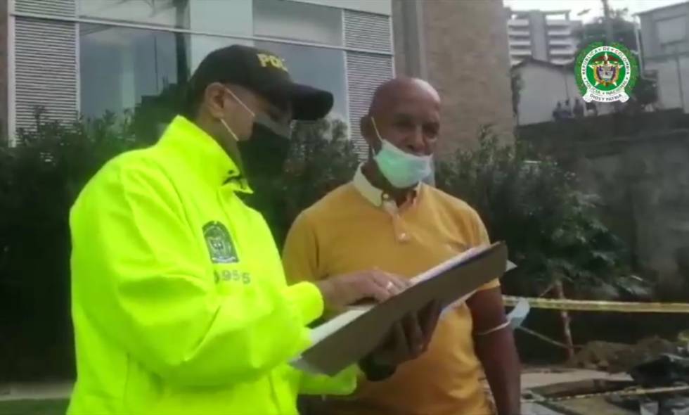 Inició la extradición del hermano de Piedad Córdoba a Estados Unidos Álvaro Córdoba Ruiz, el hermano de la senadora del Pacto Histórico, Piedad Córdoba, ya se encuentra en proceso de extradición hacia los Estados Unidos, junto a otras cinco personas que fueron solicitadas por la justicia de ese país.