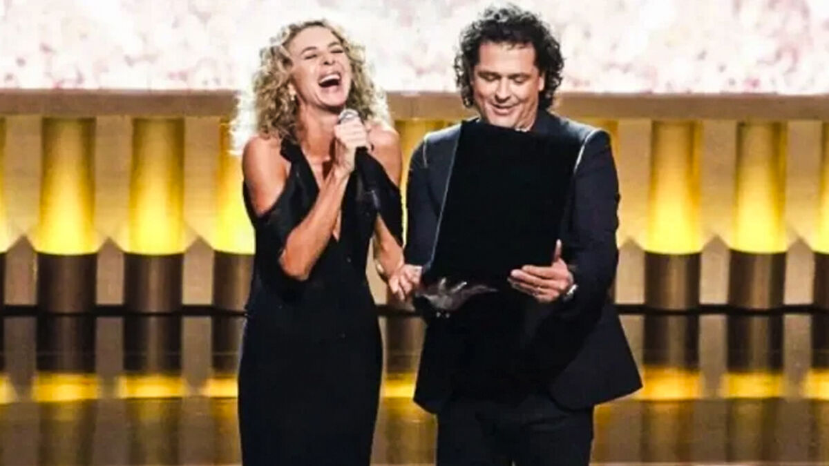 “Shakira debería aprenderles”: El piropo que Margarita Rosa le tiró a Carlos Vives La actriz y el cantante estuvieron casados durante dos años. El matrimonio fue en 1988.