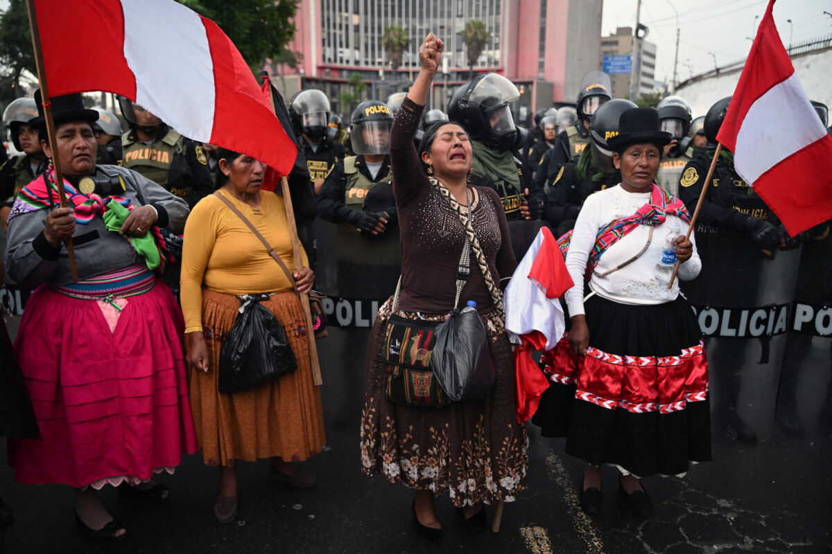 Suspenden el ingreso a Machu Picchu por los disturbios en Perú Funcionarios de Perú anunciaron el cierre por "tiempo indefinido" a la Ciudadela de Machu Picchu y a la Red del Camino del Inca motivos de seguridad ante las protestas que piden la renuncia de la presidenta Dina Boluarte.