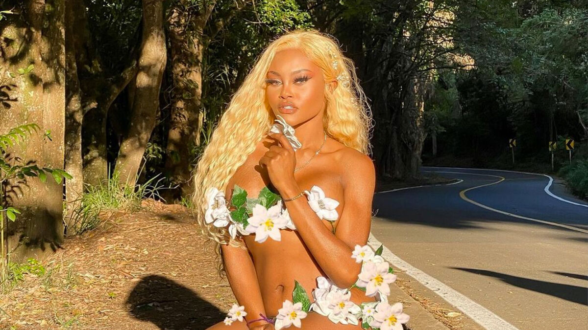 “Tenemos el enemigo al lado”: La Jesuu preocupó a sus seguidores con reciente confesión La influencer Valentina Ruiz, más conocida como La Jesuu, preocupó a sus seguidores con su más reciente publicación en redes sociales, pues aseguró que no está pasando por un buen momento.