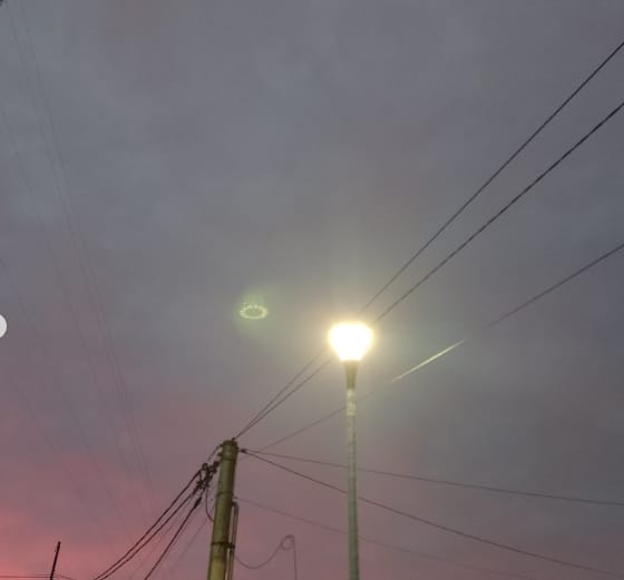 ¿Primer OVNI del 2023? mujer fotografió avistamiento inusual en el cielo 3 ¿Primer OVNI del 2023? mujer fotografió avistamiento inusual en el cielo En Buenos Aires, Argentina, se registró el primer avistamiento de objetos voladores no identificados (OVNI), el hecho fue fotografiado y compartido a través de redes sociales.