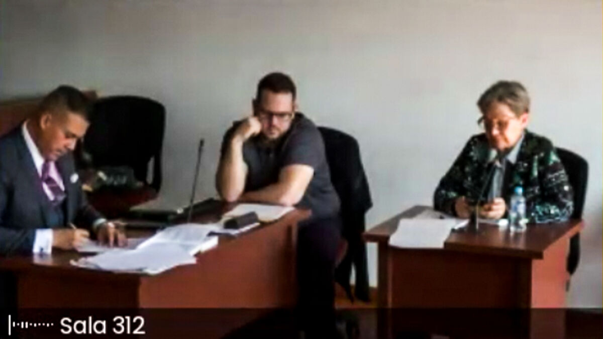 Nuevos detalles en el crimen de Valentina Trespalacios Siguen saliendo a la luz nuevos detalles del caso de Valentina Trespalacios y su relación con el estadounidense John Poulos. Esta vez, se trata de un chat que descubrieron con una de sus amigas, donde hablan de los supuestos planes de boda que ambos tenían.