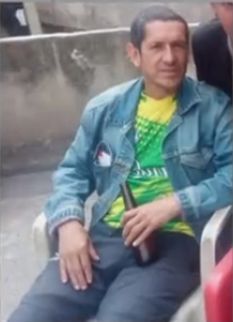 Terrible final de Ferney en Ciudad Bolívar 3 Terrible final de Ferney en Ciudad Bolívar A pocos metros de donde se encuentra uno de los carteles que sus propios familiares difundieron por el sector de La Estrella (Ciudad Bolívar), la policía halló pasado el mediodía del pasado lunes, 16 de enero el cuerpo sin vida de Ferney Rocha, un habitante de la zona que llevaba desaparecido 22 días.