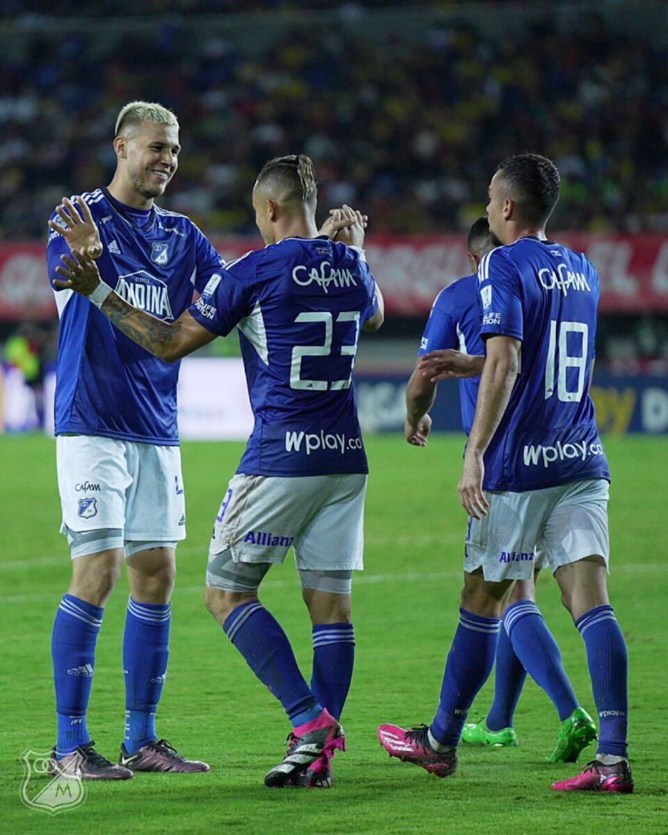 Triunfazo de Millonarios ante el Pereira 1 Triunfazo de Millonarios ante el Pereira Este domingo Millonarios jugó su primer partido del año y arrancó con el pie derecho luego de vencer como visitante al Pereira (3-2). Con este resultado se va de cuarto en la tabla.