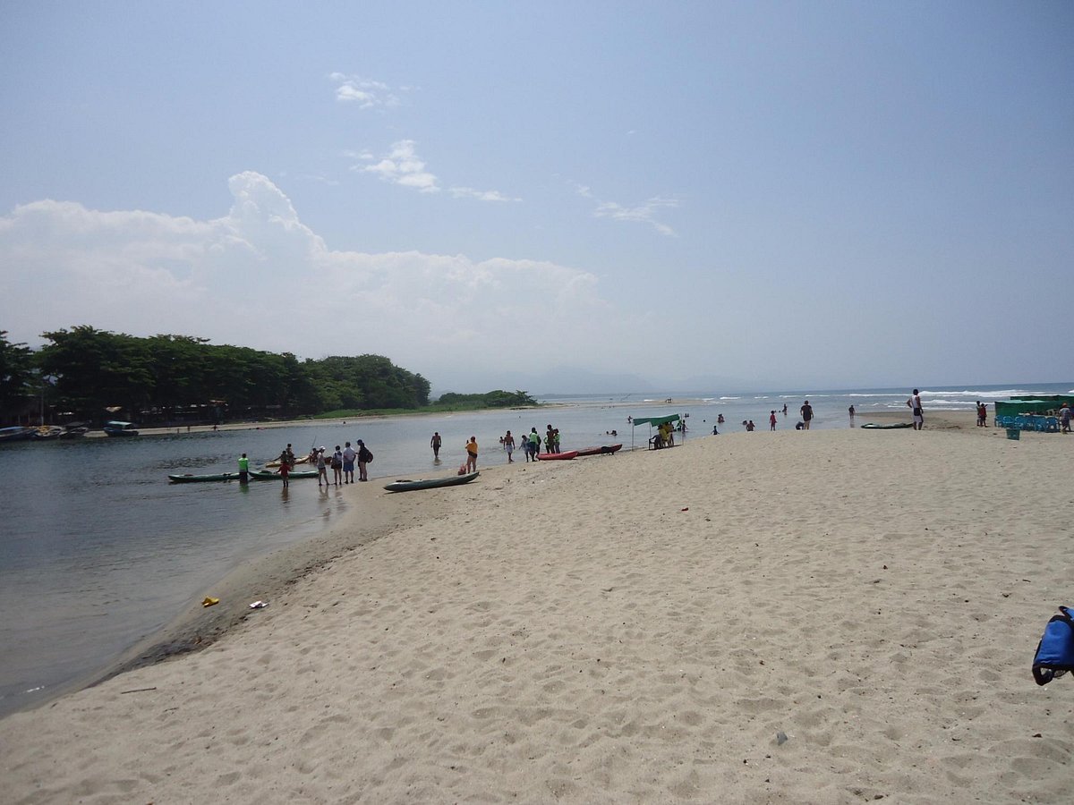 Turista bogotano murió ahogado en Santa Marta 1 Turista bogotano murió ahogado en Santa Marta Por esta situación, las autoridades hicieron un llamado a los turistas para que tengan más preocupación al momento de desplazarse hacia estos balnearios.